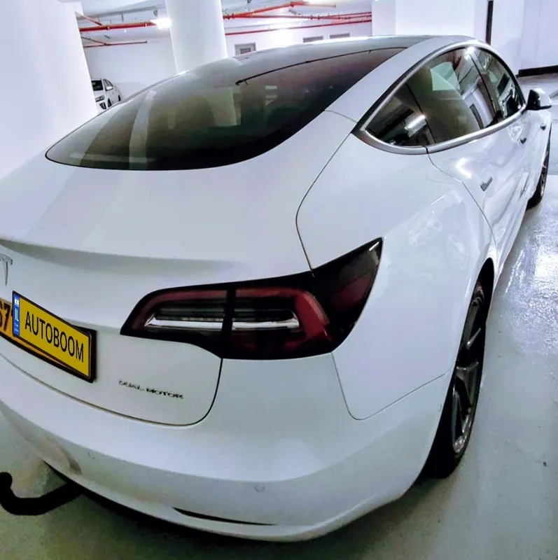 Tesla Model 3 2nd hand, 2021, private