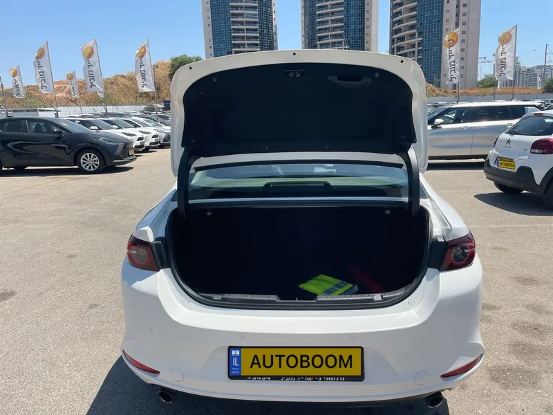 Mazda 3 2ème main, 2021