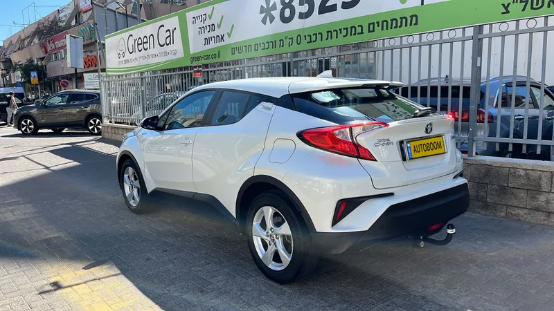Toyota C-HR с пробегом, 2019