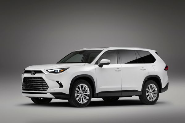 Toyota Grand Highlander 2023. Bodywork, Exterior. SUV 5-doors, 1 generation