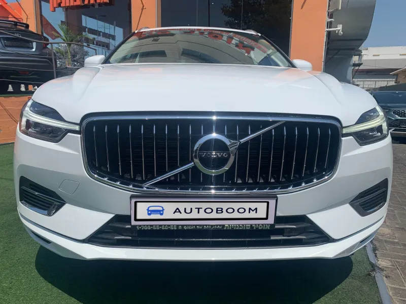 Volvo XC60 new car, 2021