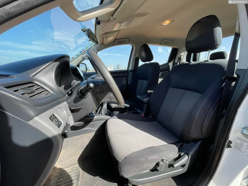 Mitsubishi L200 2nd hand, 2015, private