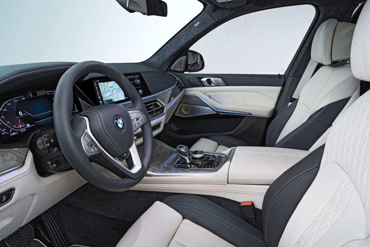 BMW X7 2018. Front seats. SUV 5-doors, 1 generation
