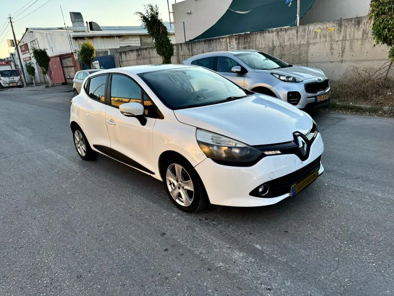Renault Clio 2ème main, 2016, main privée