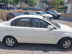 Kia Rio, 2012, photo