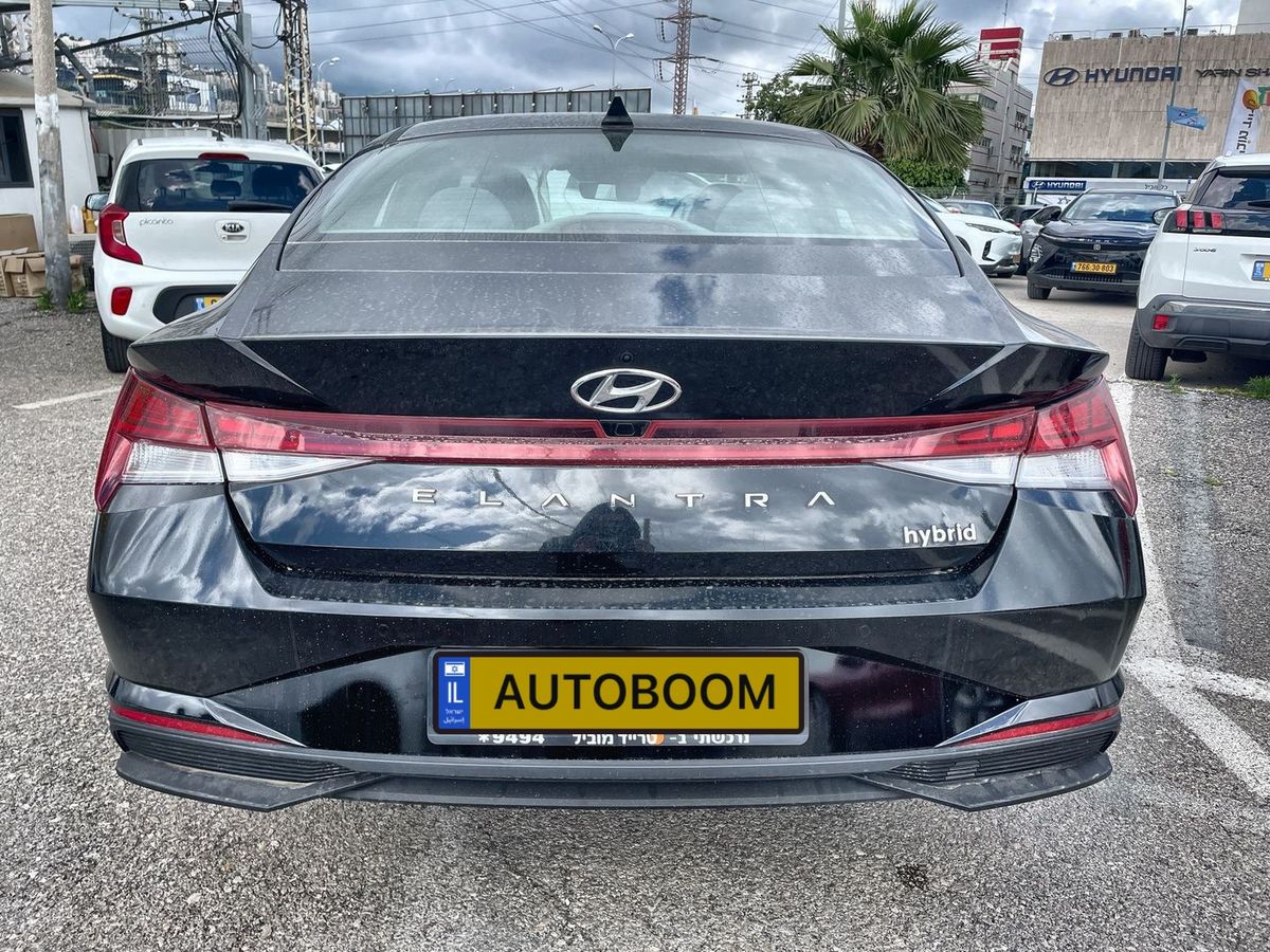 Hyundai Elantra с пробегом, 2022, частная