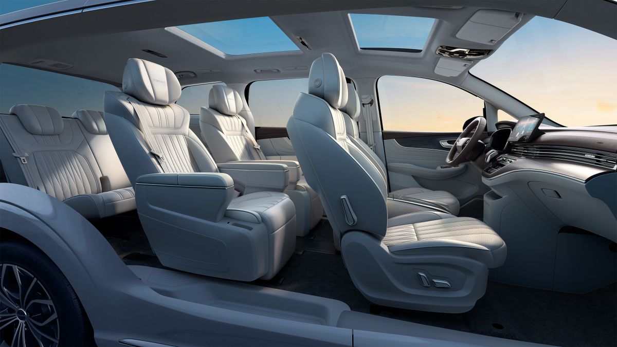 רויב iMAX8 EV ‏2020. מרחב פנימי, סלון הרכב. מיניוואן, 1 דור