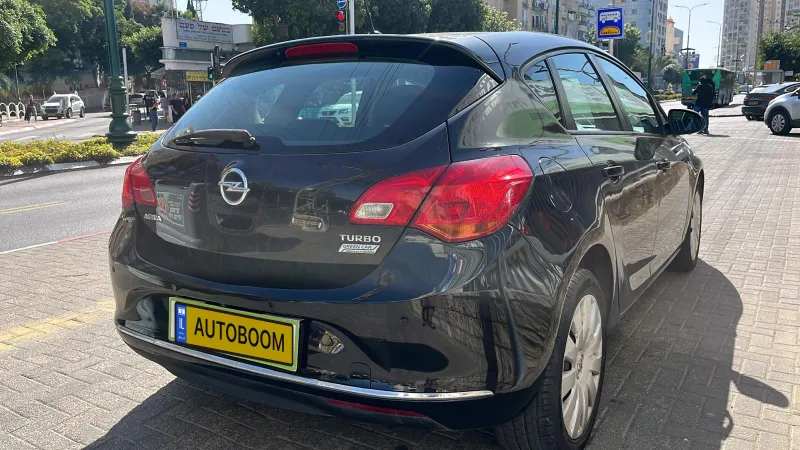 Opel Astra 2nd hand, 2015