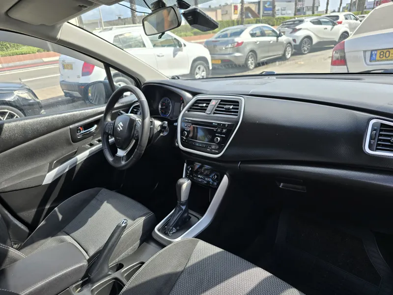 סוזוקי SX4 יד 2 רכב, 2015