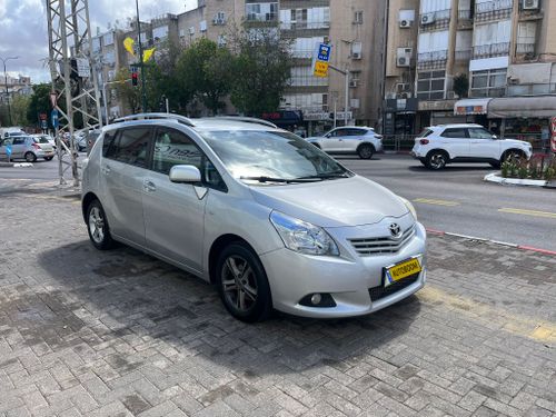 Toyota Verso 2nd hand, 2011, private hand