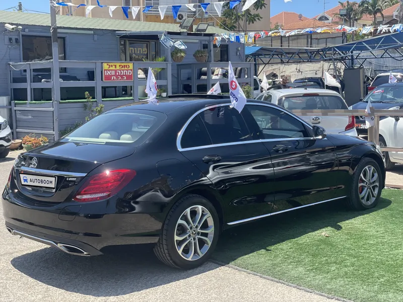 Mercedes C-Class 2nd hand, 2018, private hand