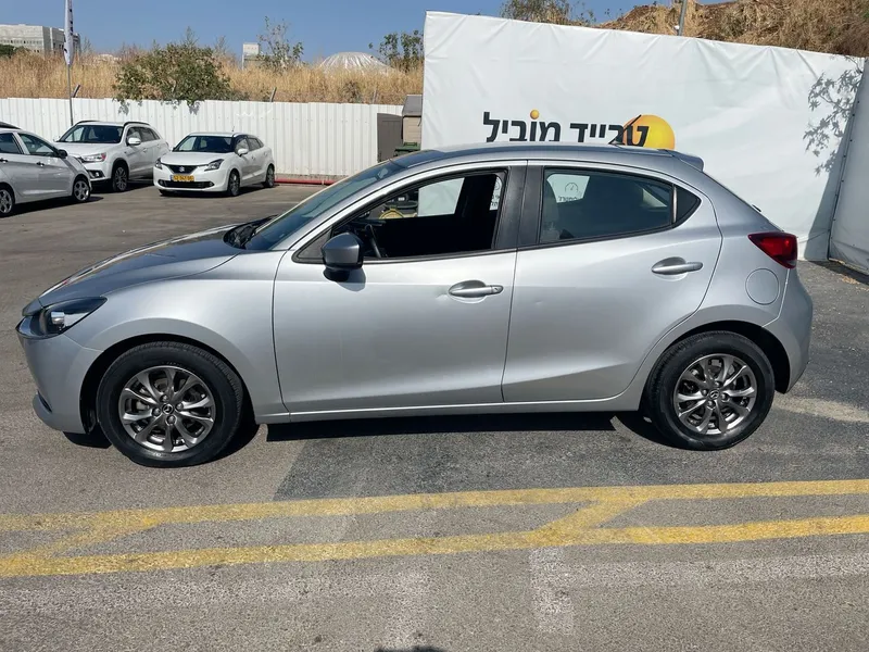 מאזדה 2 יד 2 רכב, 2022