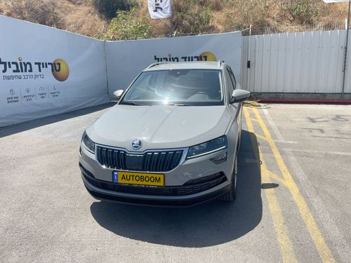 Škoda Karoq, 2021, photo