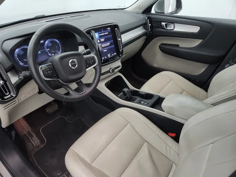 فولفو XC40 مستعمل, 2022