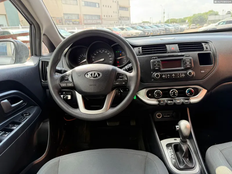 Kia Rio 2nd hand, 2013, private