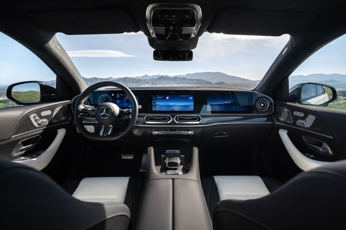 מרצדס GLE Coupe. מושבים קדמיים.