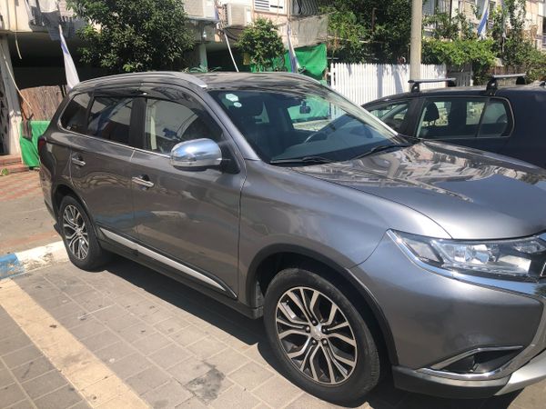 Mitsubishi Outlander 2nd hand, 2018, private hand