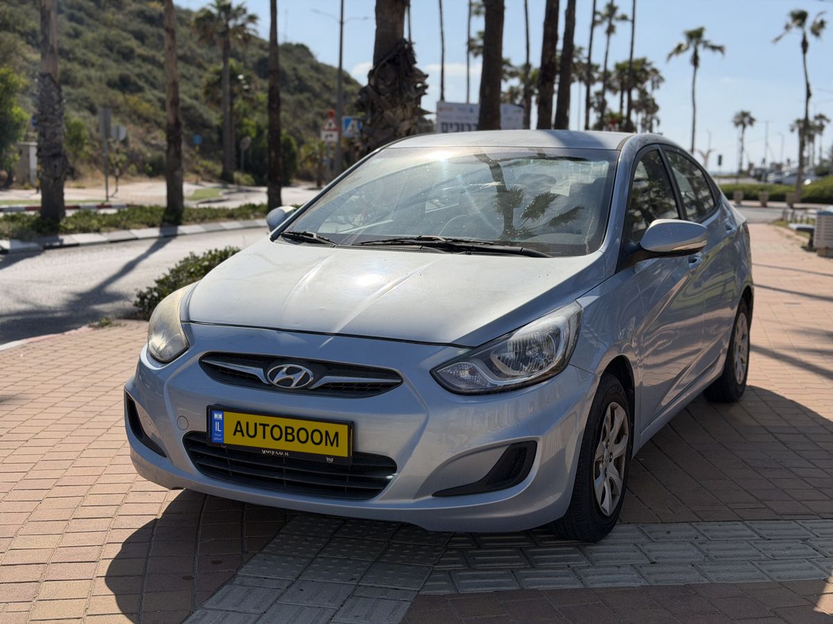 Hyundai i25 2ème main, 2012, privée