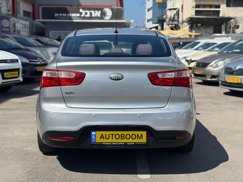 Kia Rio 2nd hand, 2013