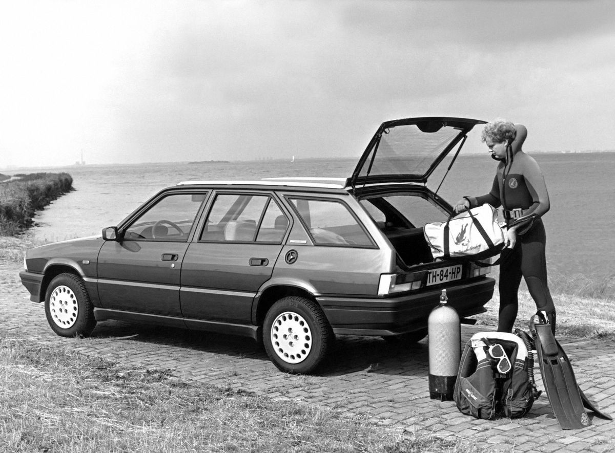 Alfa Romeo 33 1986. Carrosserie, extérieur. Break 5-portes, 1 génération, restyling