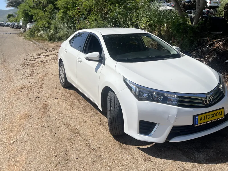 Toyota Corolla 2nd hand, 2015, private hand