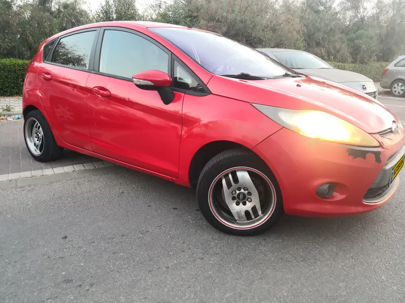 Ford Fiesta с пробегом, 2010, частная рука