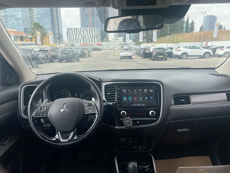 Mitsubishi Outlander 2nd hand, 2020, private hand