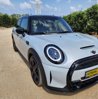 מיני קופר יד 2 רכב, 2023, פרטי