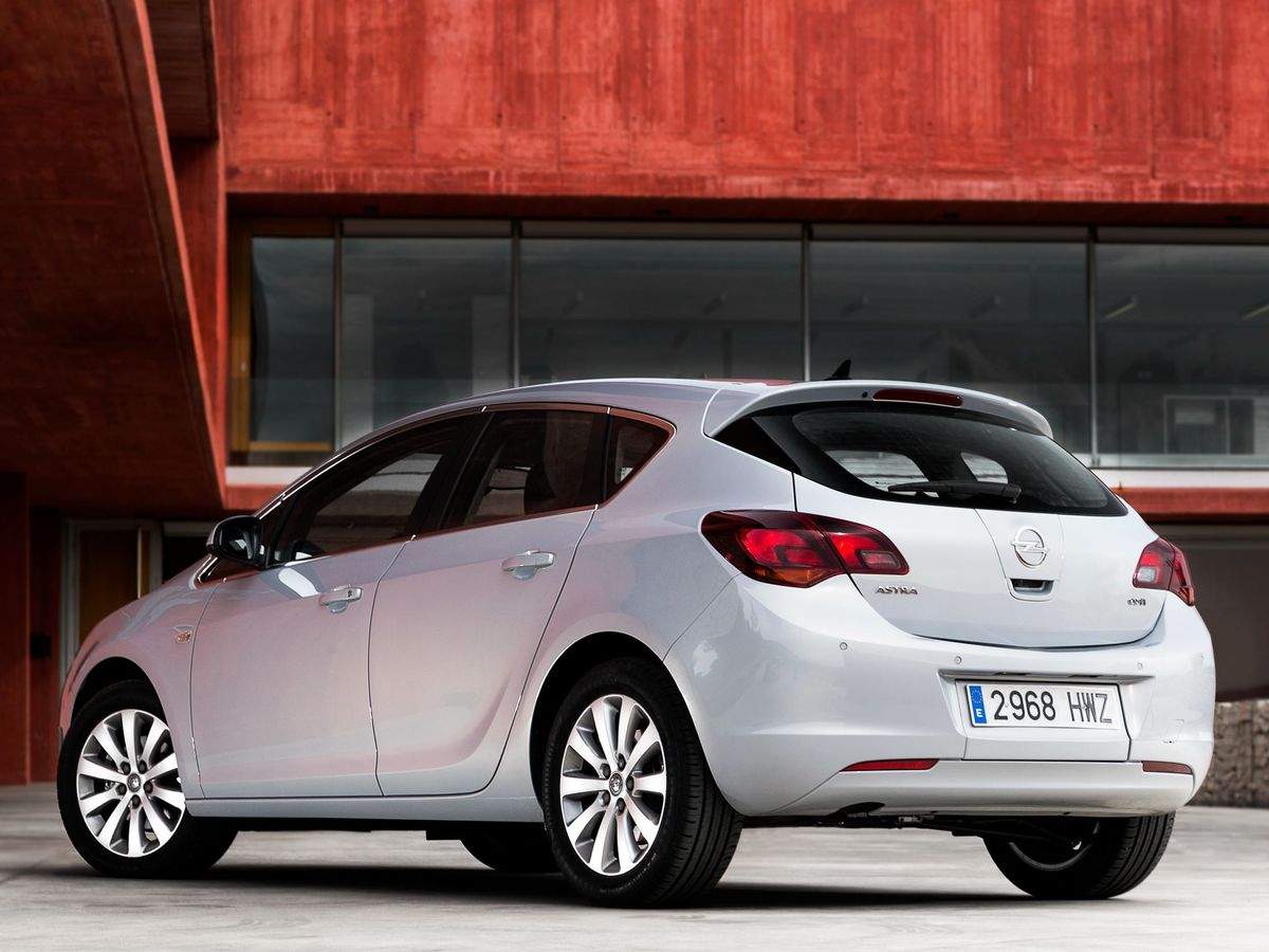 Opel Astra 2012. Carrosserie, extérieur. Hatchback 5-portes, 4 génération, restyling