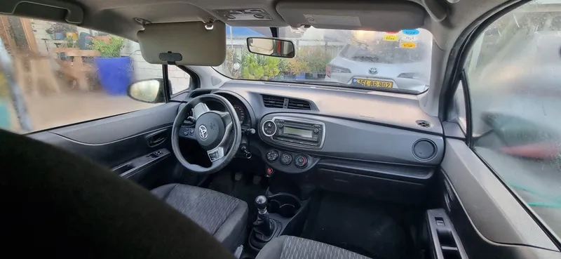 Toyota Yaris с пробегом, 2012, частная рука