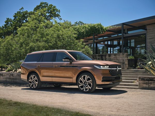 Lincoln Navigator 2024. Кузов, экстерьер. Внедорожник 5 дв., 5 поколение