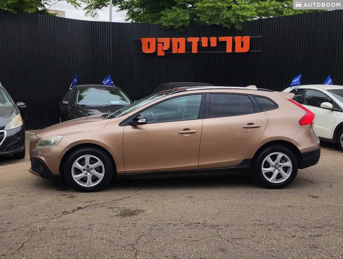 וולוו V40 יד 2 רכב, 2014