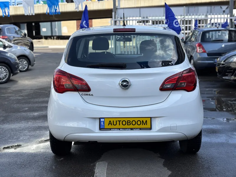 Opel Corsa 2nd hand, 2015