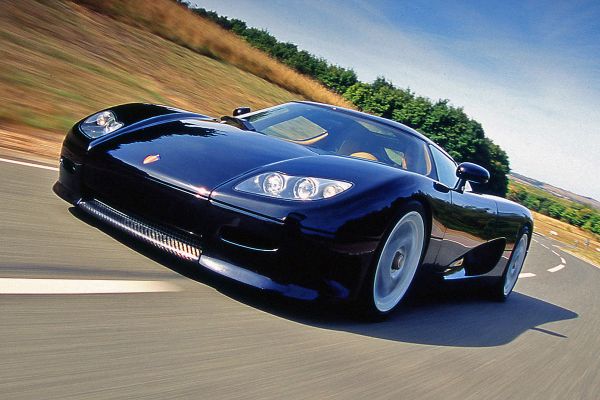 كيونيغسيغ CC8S 1998. الهيكل، المظهر الخارجي. كوبيه, 1 الجيل