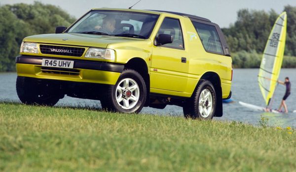 فوكسهول فرونتيرا 1991. الهيكل، المظهر الخارجي. إس يو في ٣ أبواب, 1 الجيل