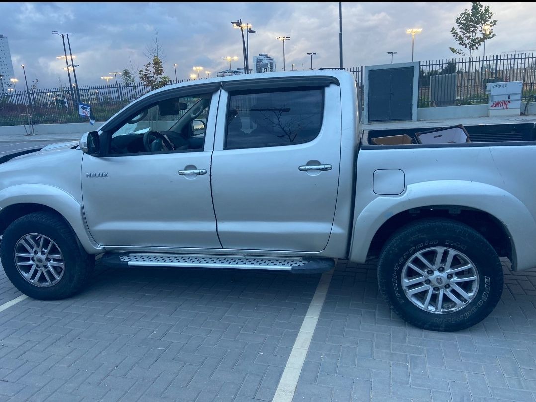 Toyota Hilux 2nd hand, 2012, private hand
