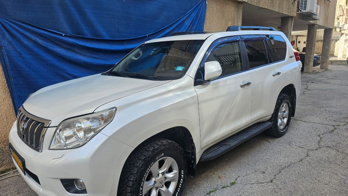 Toyota Land Cruiser 2nd hand, 2012, private hand