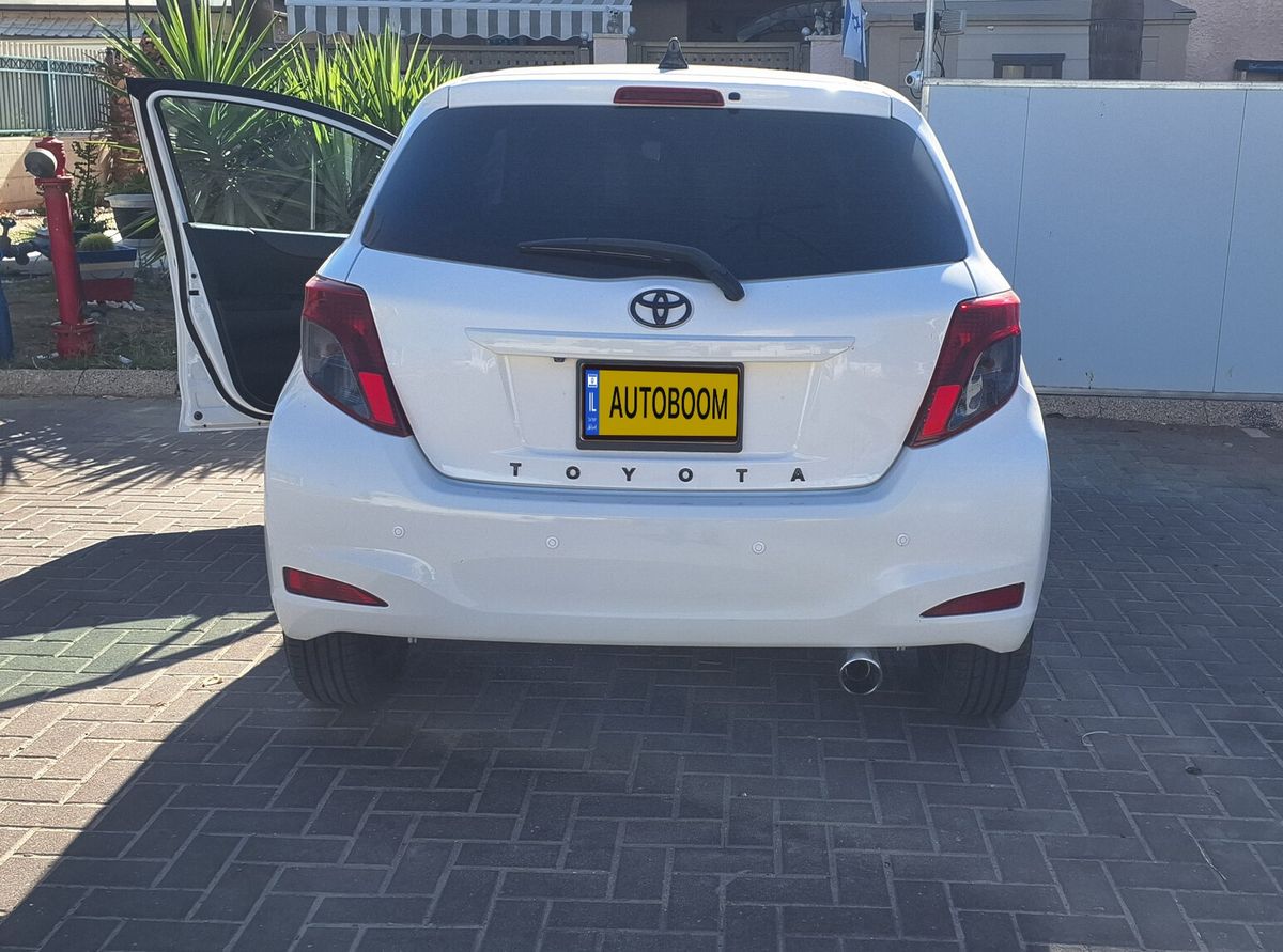 Toyota Yaris 2ème main, 2014, main privée