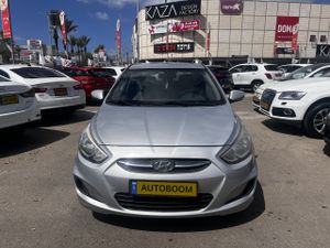 יונדאי i25‏, 2015, תמונה