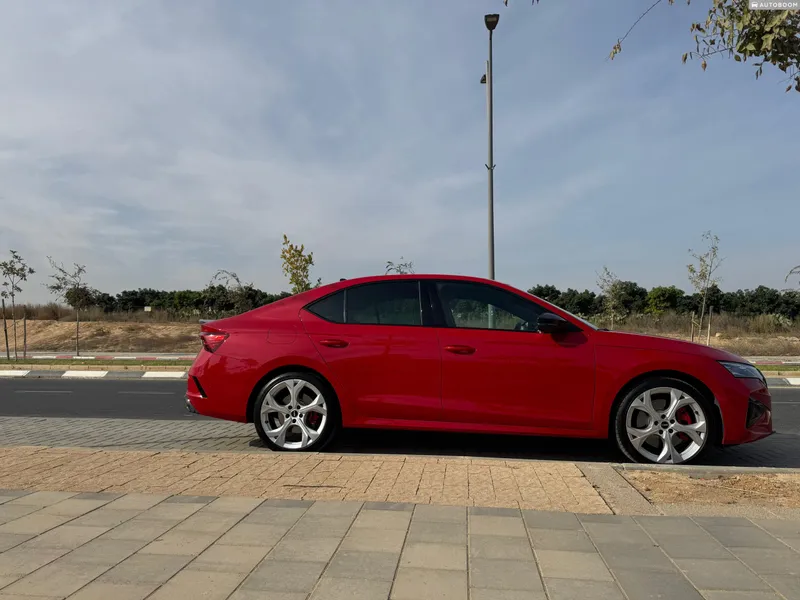 سكودا اوكتافيا RS مستعمل, 2025, خصوصي