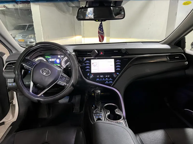 Тойота Камри с пробегом, 2019
