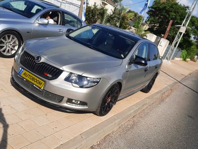 Skoda Superb 2nd hand, 2012, private hand