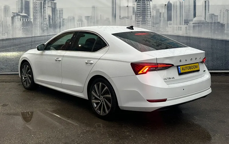 Skoda Octavia с пробегом, 2022, частная