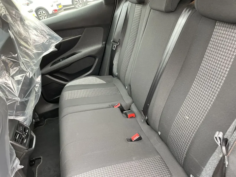 Peugeot 3008 2nd hand, 2022, private hand