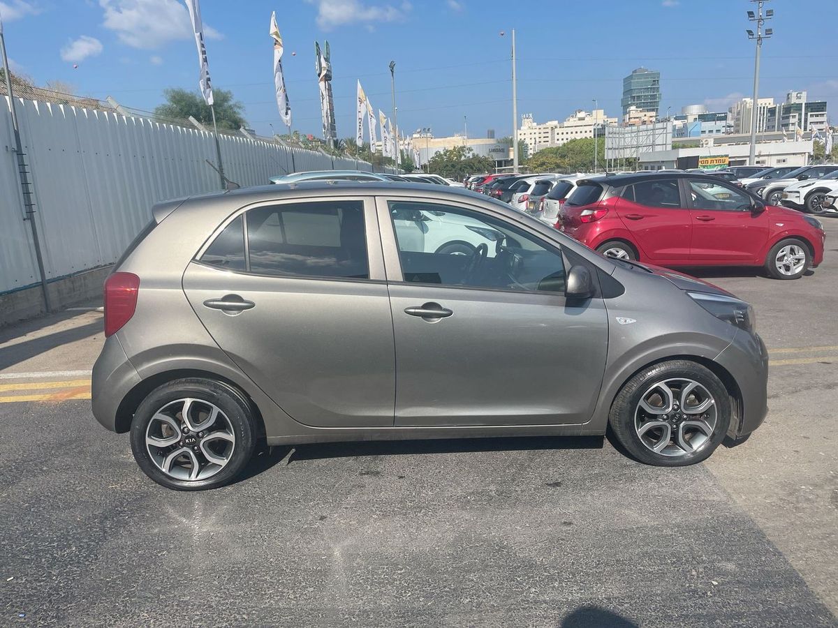 Kia Picanto 2nd hand, 2018, private hand