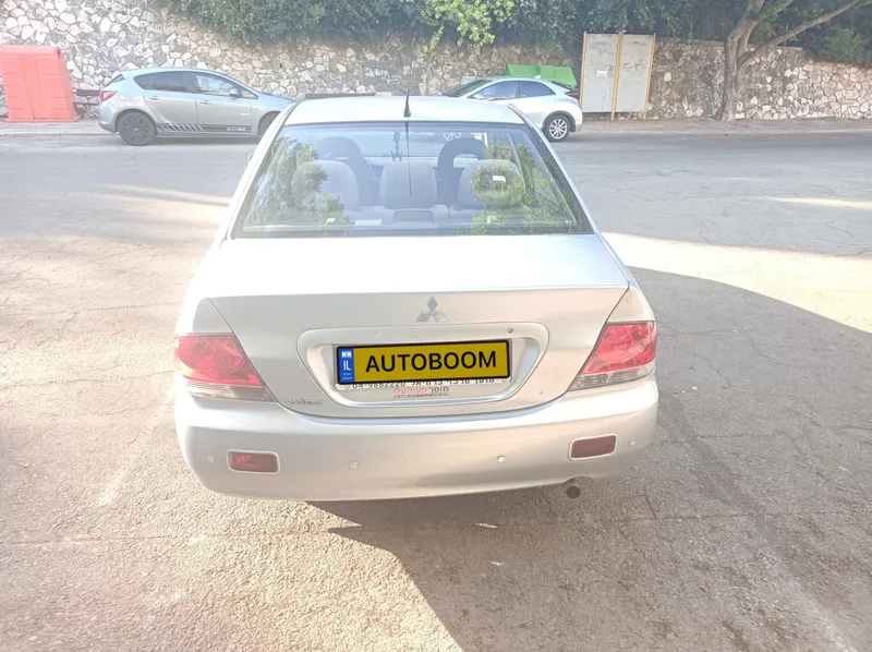 Mitsubishi Lancer с пробегом, 2006, частная рука