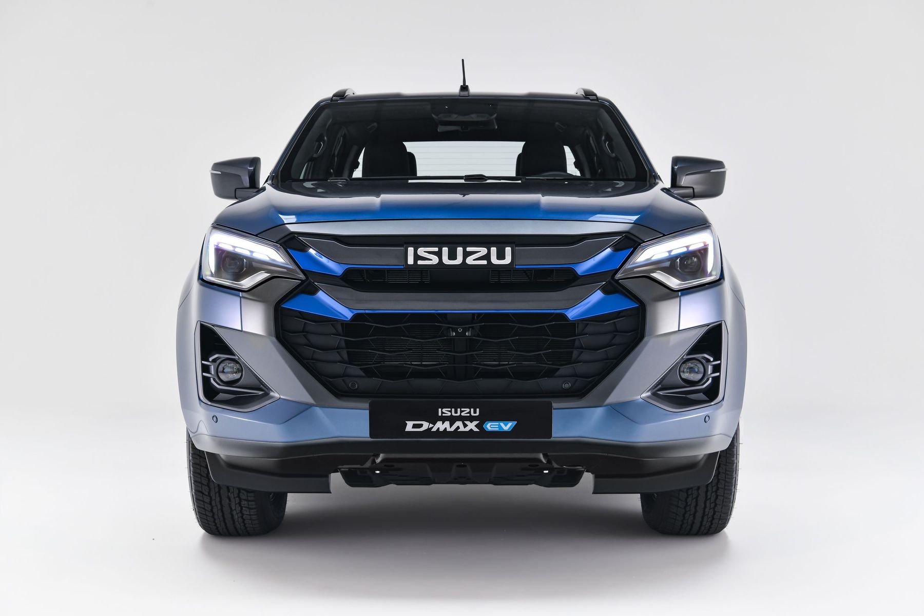 Isuzu. Кузов, экстерьер.