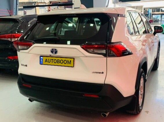 Toyota RAV4 2nd hand, 2021, private hand