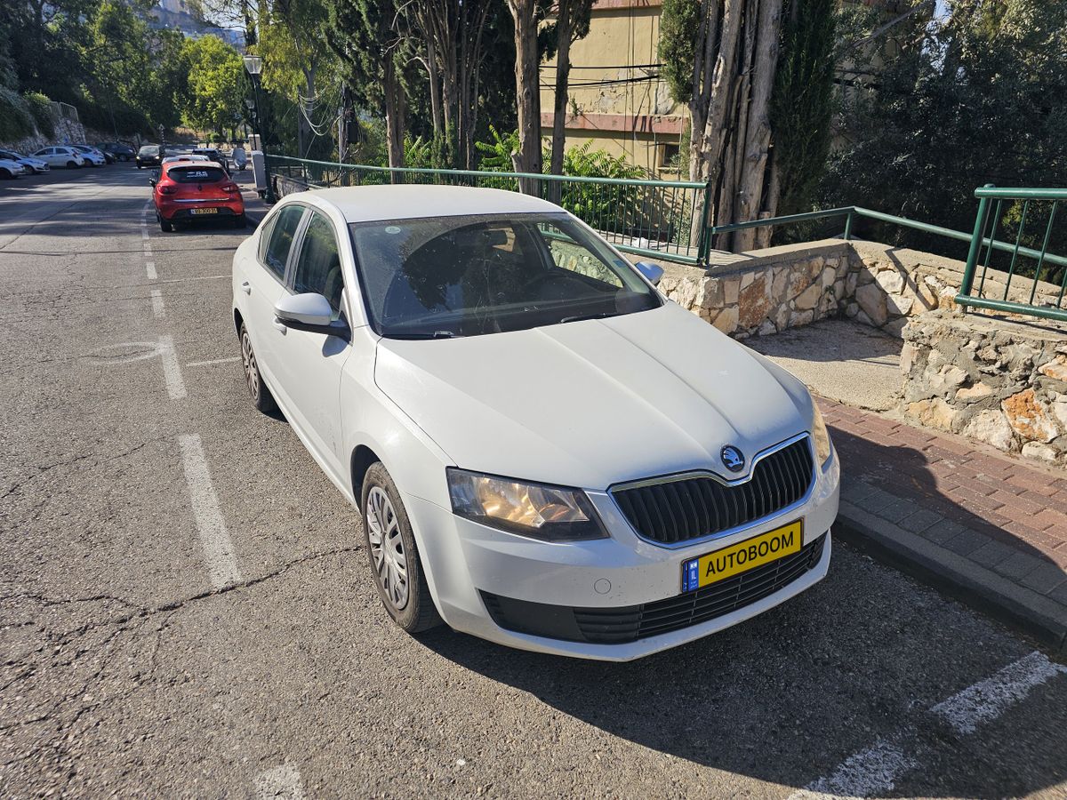 סקודה אוקטביה יד 2 רכב, 2015, פרטי