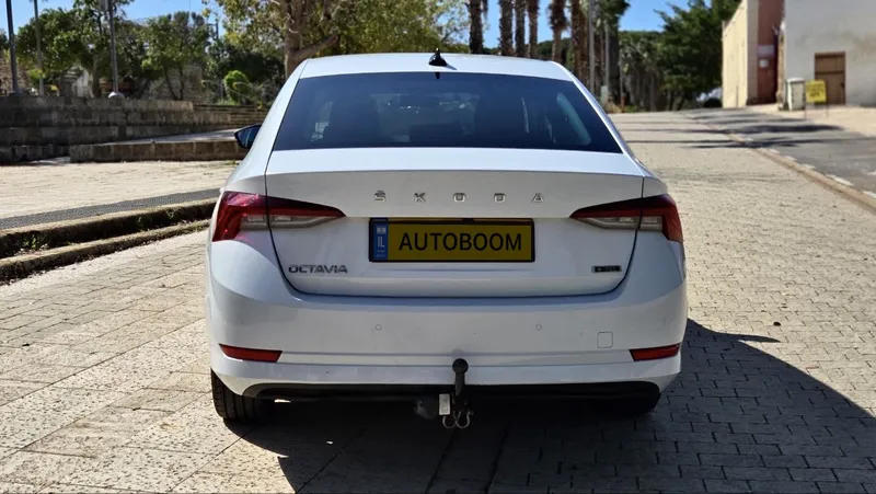 Skoda Octavia с пробегом, 2022